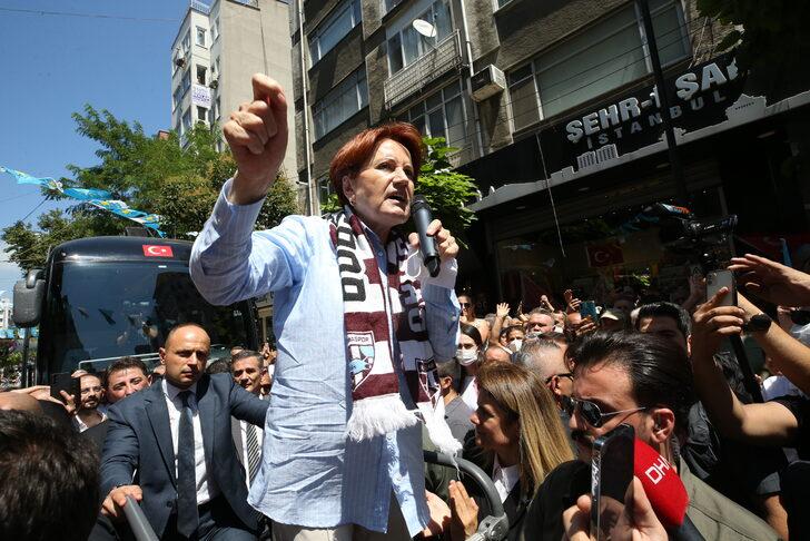 İYİ Parti Genel Başkanı Akşener, Balıkesir'de esnaf ve vatandaşlarla buluştu G3