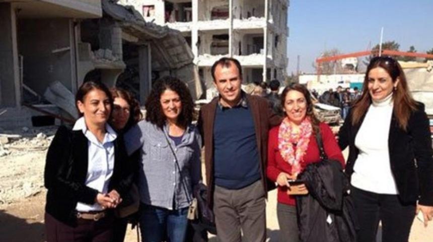 HDP'li 10 vekil Kobani'de