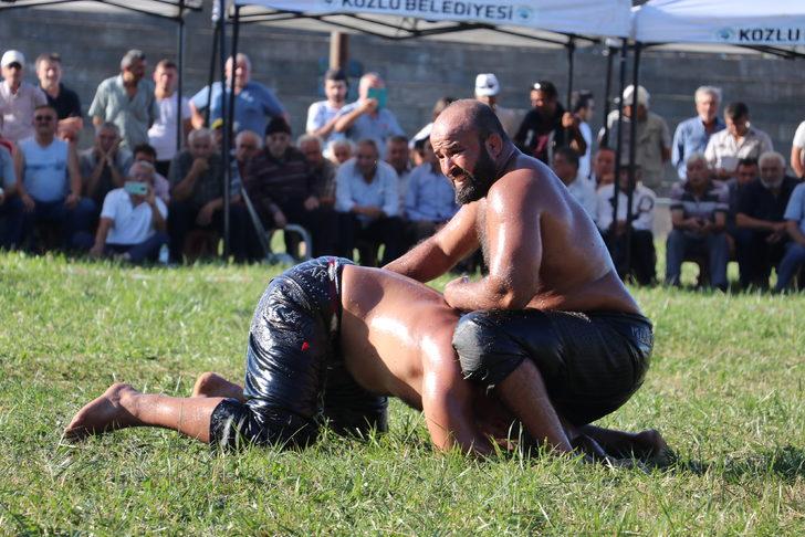 Dağköy Yağlı Güreşleri'nde başpehlivan Orhan Okulu oldu G3