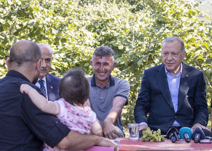 Cumhurbaşkanı Erdoğan Ordu'da fındık bahçesinde vatandaşlarla bir araya geldi G2