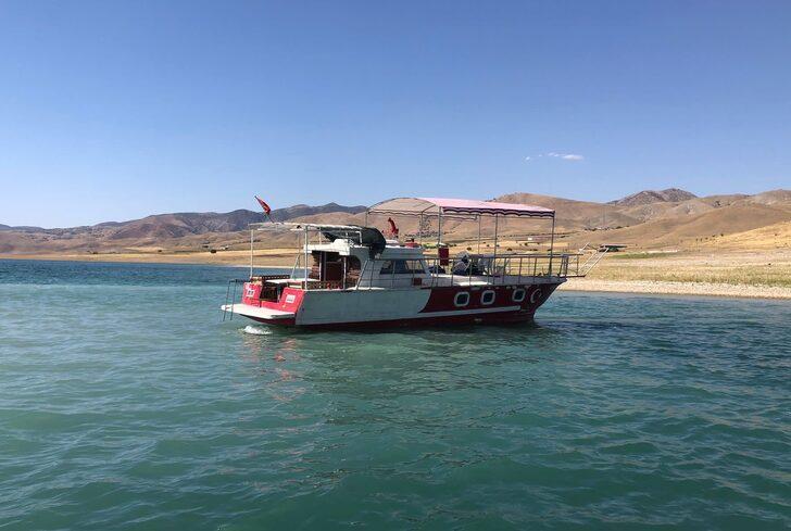 Tunceli’de baraj gölünde mahsur kalan vatandaşları jandarma kurtardı G2