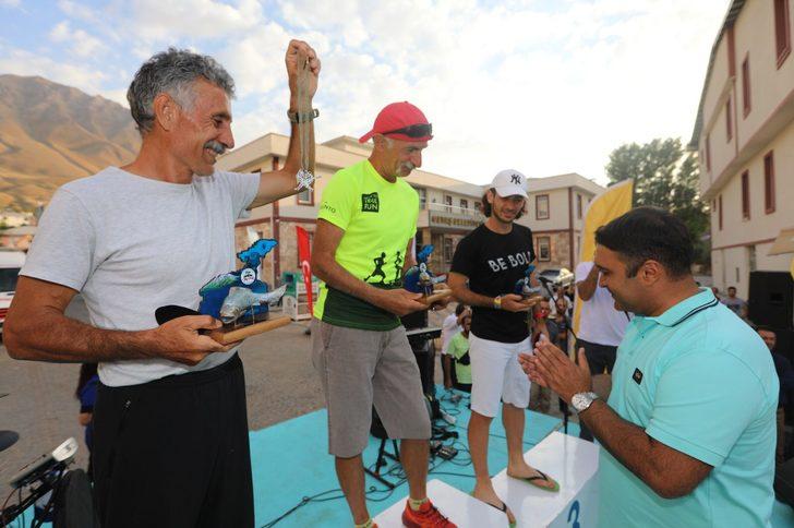Van'da düzenlenen Yüksek Dağ Koşusu Artos Ultra Sky Maratonu tamamlandı G4