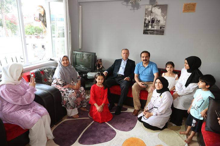 Cumhurbaşkanı Erdoğan, Ordu'da çay davetinde bulunan aileyi ziyaret etti G2