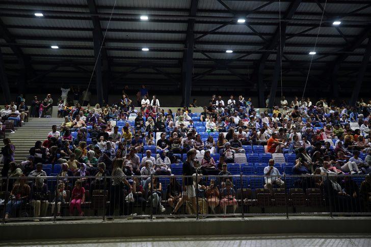 Trabzonspor taraftarları, Süper Kupa maçını dev ekrandan takip etti G5