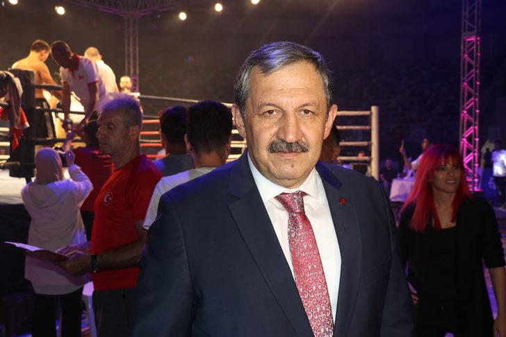 Türk Cumhuriyetleri Profesyonel Kick Boks Şampiyonası Kocaeli'de yapıldı G3