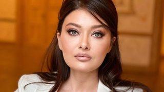 Nurgül Yeşilçay mayolu poz verdi! Azıcık zayıfladım takdir edin çabuk