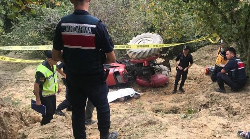 Düzce'de devrilen traktörün altında kalan kişi öldü