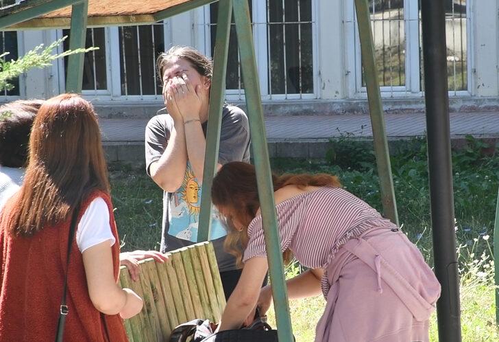 Sivas'ta kimliğini unuttuğu için KPSS'ye giremeyen aday gözyaşı döktü G2