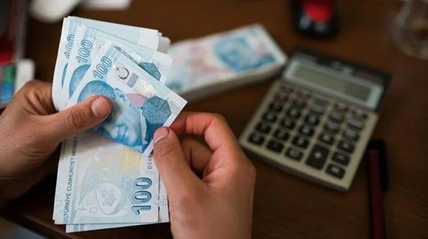 Yargıtay'dan emsal karar! Resmi tatilde 1 saat mesai yapana bile tam ücret ödenecek