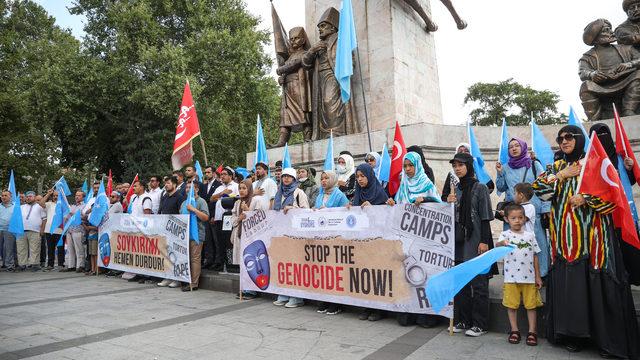 Çin'in Sincan Uygur Özerk Bölgesi politikaları İstanbul'da protesto edildi