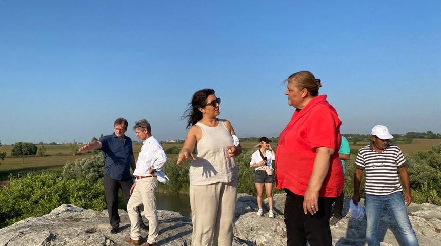 İsviçre'nin Ankara Büyükelçisi Ruch, Adana'daki Sirkeli Höyüğü'nü gezdi