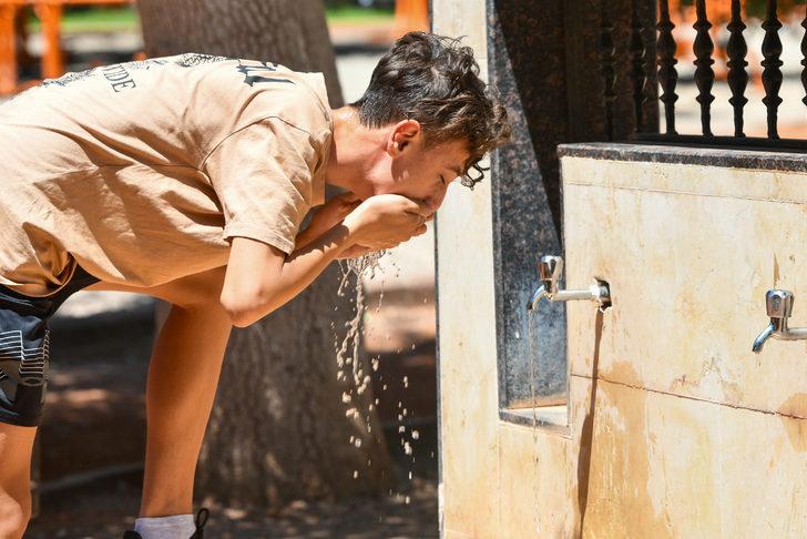 Güneydoğu Anadolu'da sıcak hava hayatı olumsuz etkiliyor G3