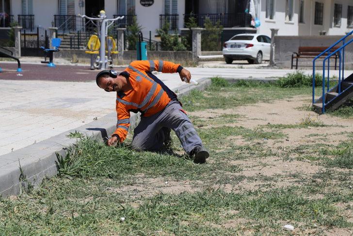 Dans ve müzik tutkunu temizlik işçisi görevini severek yapıyor G4