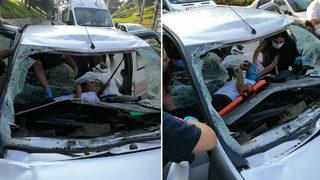 Dehşete düşüren olay! Köprüden atlayan kişi seyir halindeki otomobilin üzerine düşüp camdan içeri girdi