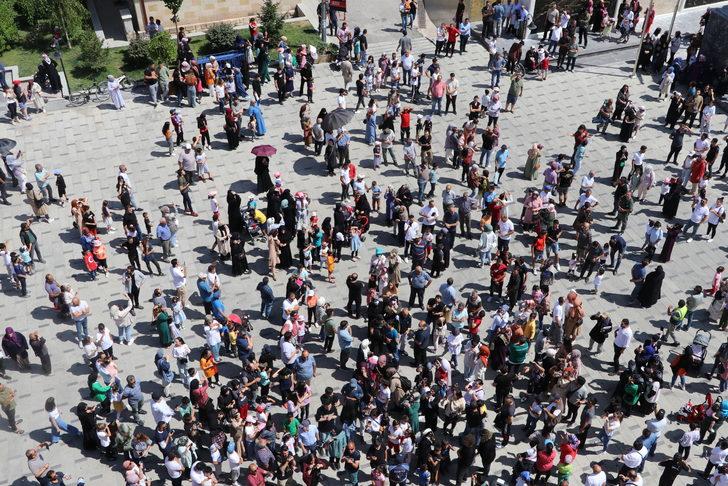 SOLOTÜRK Bayburt'ta gösteri uçuşu yaptı G2