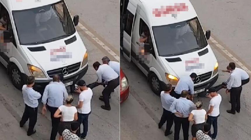 Market fişi 5 TL eksik diye servisten indirilen müşteri aracın altına girdi! Şaşkına çeviren anlar kamerada