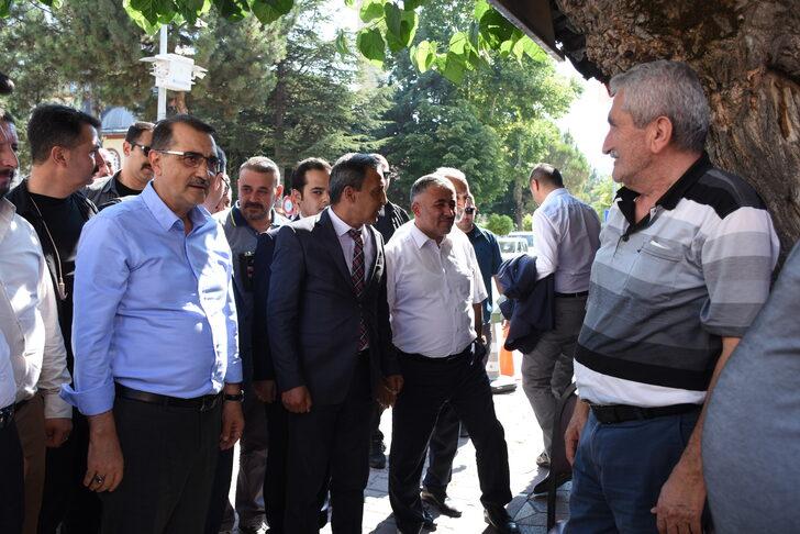Enerji ve Tabii Kaynaklar Bakanı Dönmez, Yenipazar Belediyesi'ni ziyaret etti G2