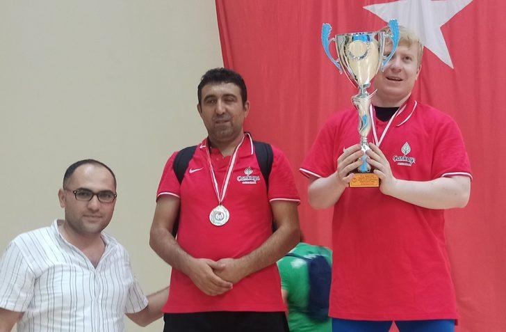 Osmaniye'de düzenlenen Görme Engelliler Halter Türkiye Şampiyonası sona erdi G5