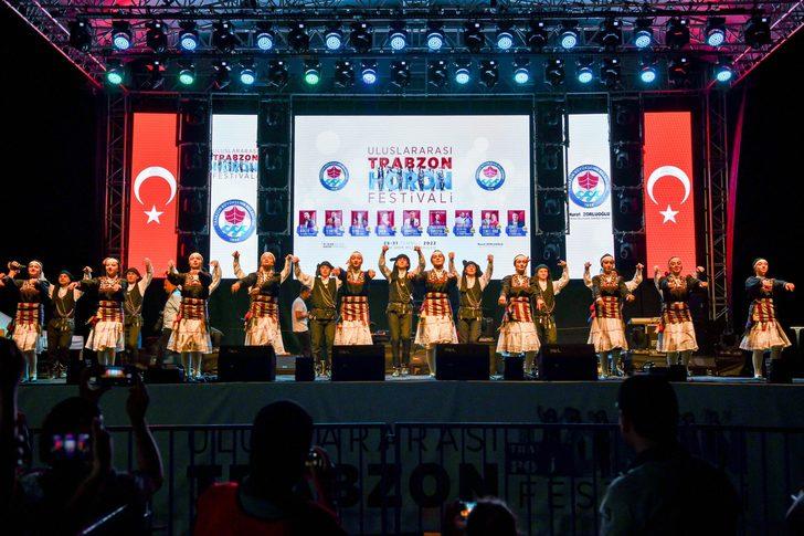 Trabzon'da, "2. Uluslararası Horon Festivali" gerçekleştirildi G3