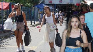 Edirne'de Bulgar turist mutluluğu! Pasaportsuz ilk pazar günü akın akın geldiler