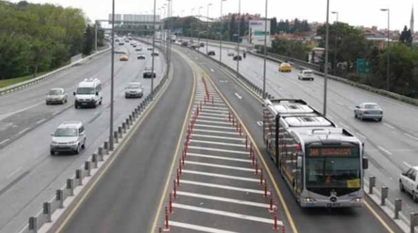 Metrobüs şoförü bıçaklandı
