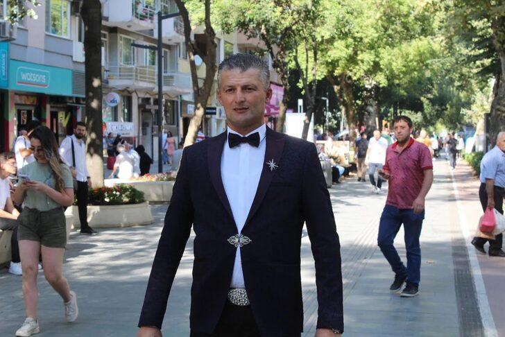 Her gün damat gibi giyiniyor ama kısmetini bulamadı! 'Ferdi Romeo' evlenmek istiyor! G5