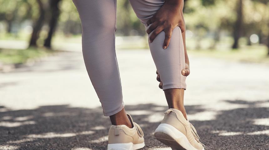 Bacak ağrısına ne iyi gelir, evde tedavi ile nasıl geçer? Bacak ağrısına iyi gelen hareketler ve egzersiz yöntemleri