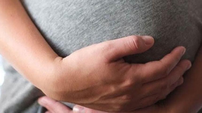 Hastaneye karın ağrısı ile gitti, dayısından hamile olduğu ortaya &ccedil;ıktı