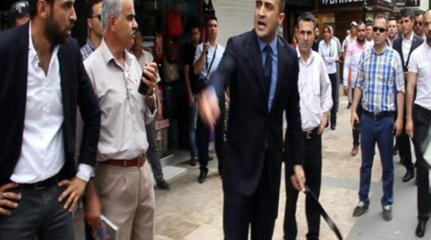 Adana'da MHP'liler birbirine girdi