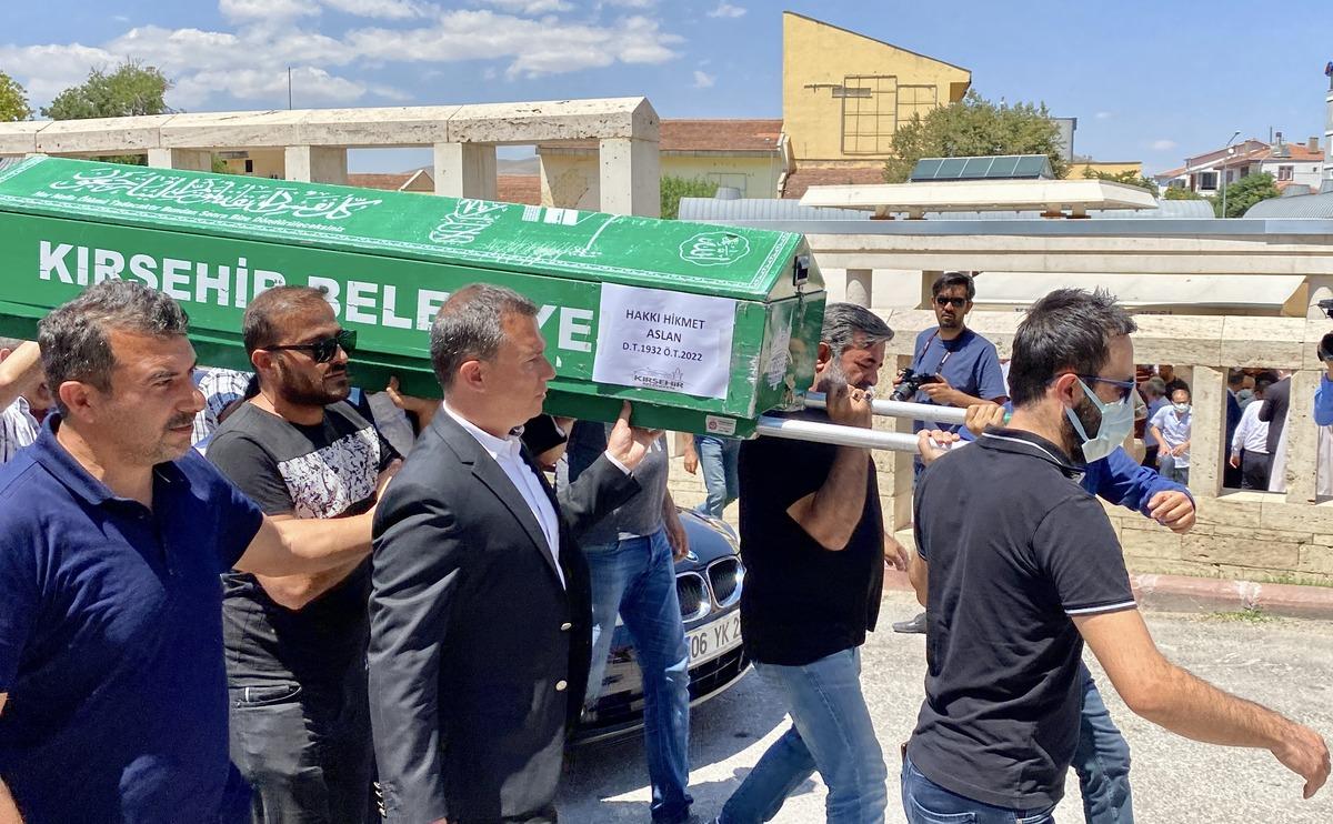AK Parti Genel Sekreteri Şahin Kırşehir'de cenaze t&ouml;renine katıldı