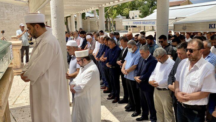 AK Parti Genel Sekreteri Şahin Kırşehir'de cenaze törenine katıldı G2