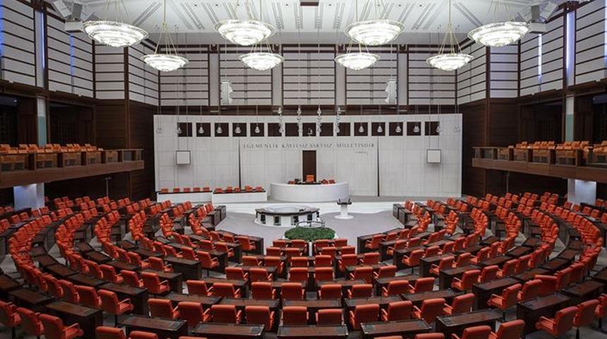 SON DAKİKA | CHP'nin olağan&uuml;st&uuml; toplantı &ccedil;ağrısı d&uuml;şt&uuml;! Meclis yeterli sayıya ulaşamadı