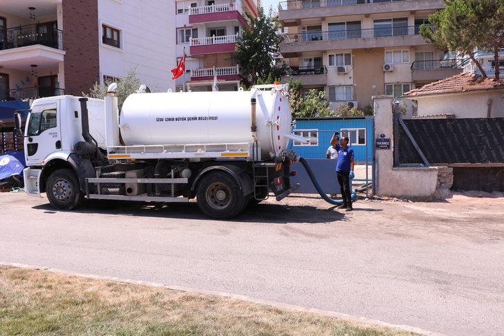 İzmir Dikili'de 4 gündür süren su kesintisi tepkilere neden oluyor G3
