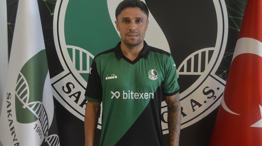 Sakaryaspor, Hüsamettin Tut'u renklerine bağladı