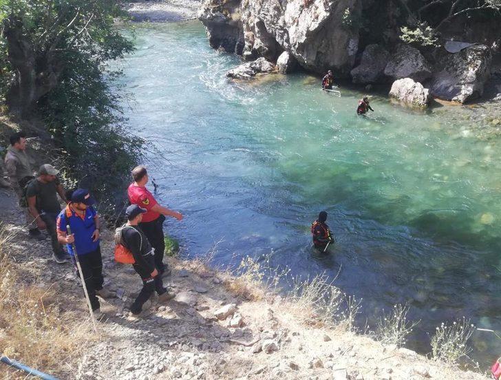Müküs Çayı'nda akıntıya kapılan hemşireyi arama çalışmaları 52 gündür sürüyor G3