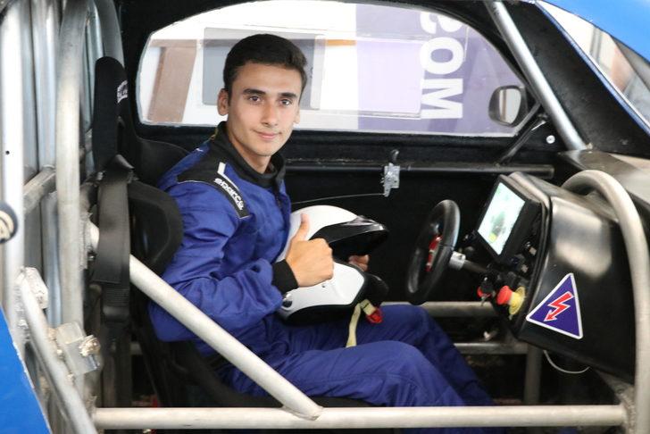 Manisa'da lise öğrencilerinin geliştirdiği elektrikli araç tanıtıldı G5