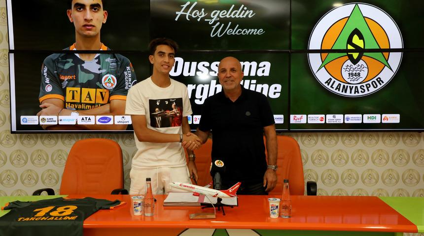 Alanyaspor, Oussama Targhalline'yi kiraladı