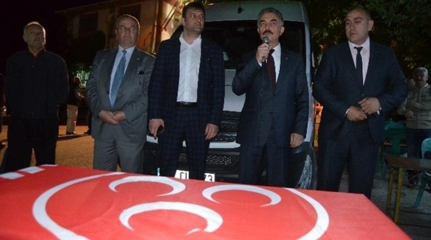 Büyükataman’dan afiş tepkisi