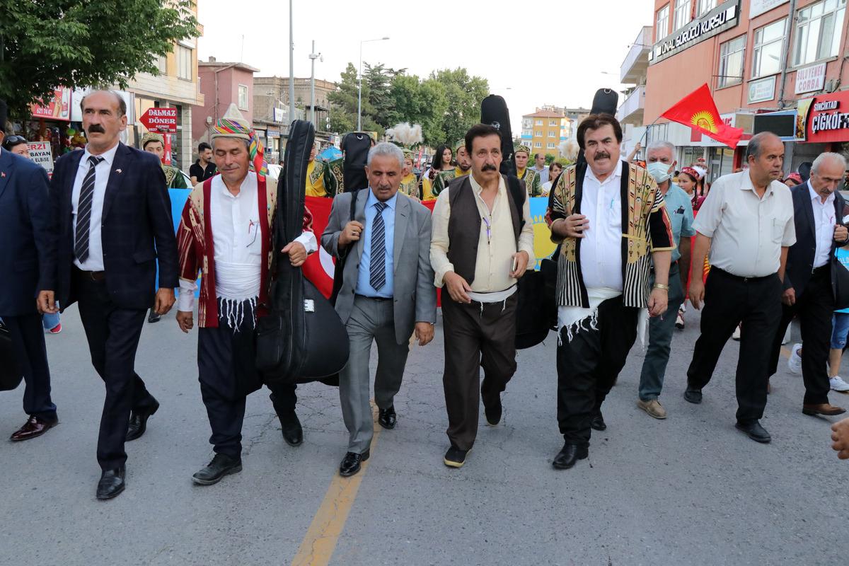 38. Uluslararası Aşık Seyrani K&uuml;lt&uuml;r ve Sanat Festivali başladı