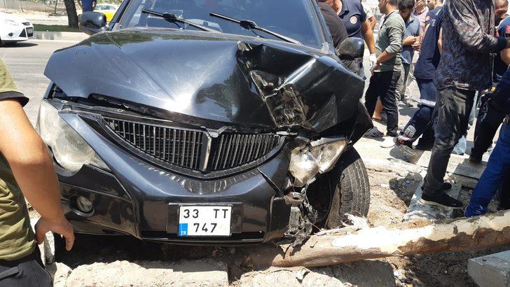 Adana'da cipin durağa çarpması sonucu 4 kişi yaralandı G2