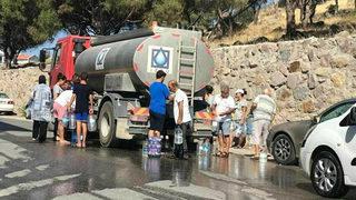 Turistik ilçe Dikili'de halk isyan etti! 4 gün susuz kaldılar