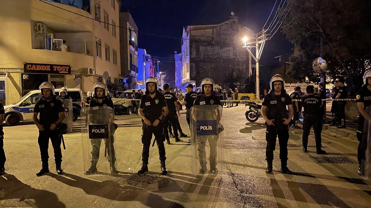 Bursa'daki kavgada 4'&uuml; emniyet mensubu 6 kişi yaralandı