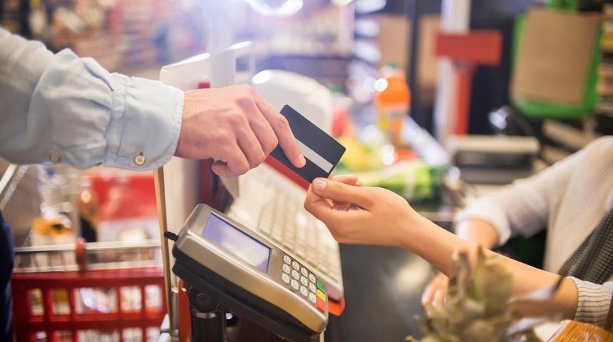 Banka borçları ile ilgili 4,1 milyon kişinin gözü yapılandırmada! Paralar marketlere aktı…