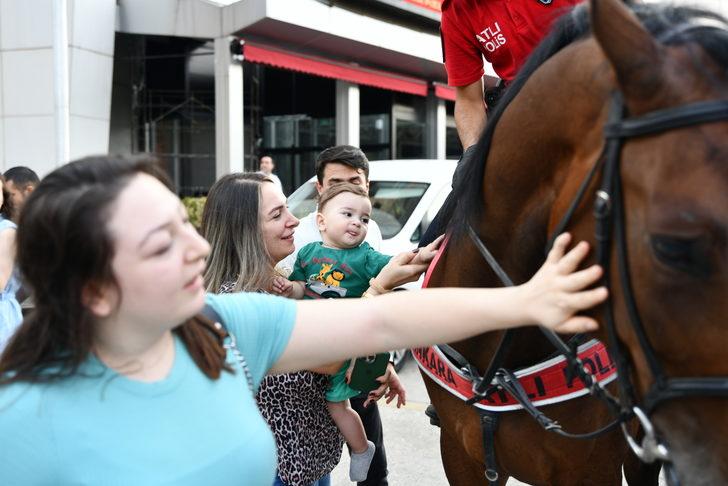 Gaziantep'te atlı polis birlikleri parklarda güvenlik denetimine katıldı G5