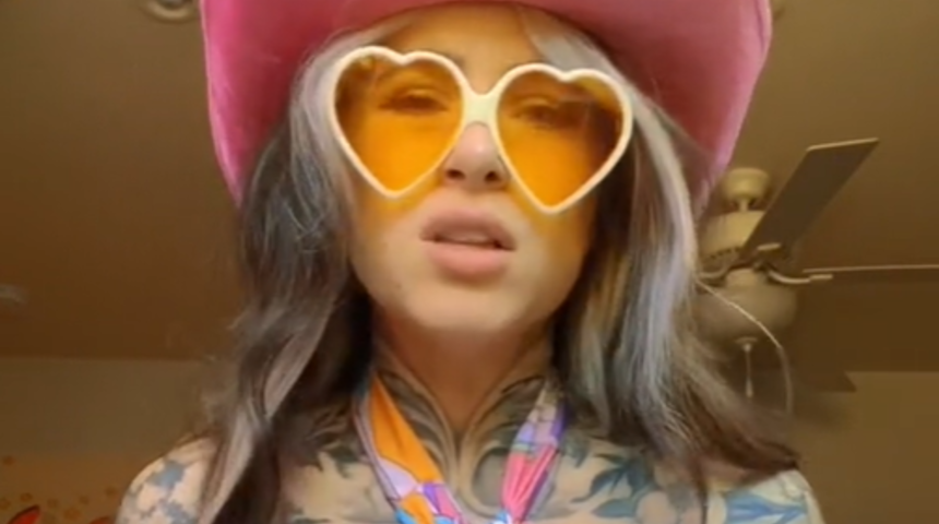 Tiktok fenomeni milyonerlik açıklamasıyla gündem yarattı! Öyle şeyler satıyor ki kimse anlam veremiyor