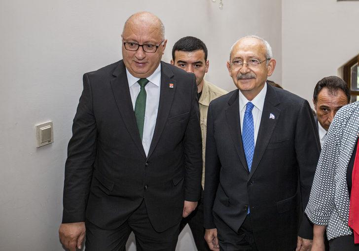 CHP Genel Başkanı Kılıçdaroğlu, Erzurum Kongresi'nin yapıldığı binayı gezdi G4
