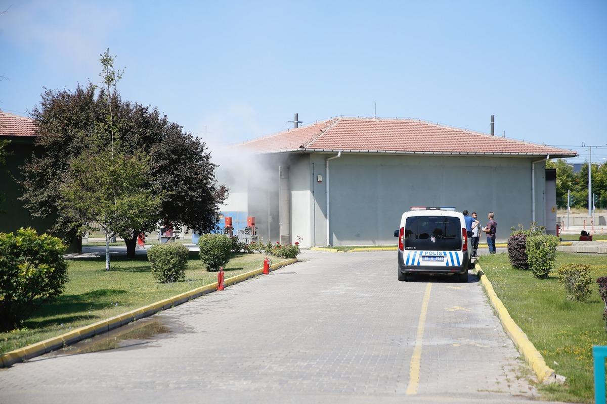 Eskişehir'de tramvay merkezindeki trafoda &ccedil;ıktı, ulaşım 3 saat aksadı