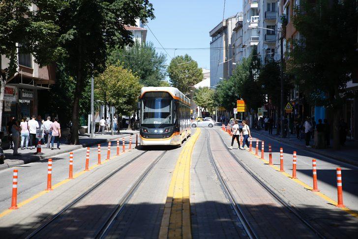 Eskişehir'de tramvay merkezindeki trafoda çıktı, ulaşım 3 saat aksadı G4