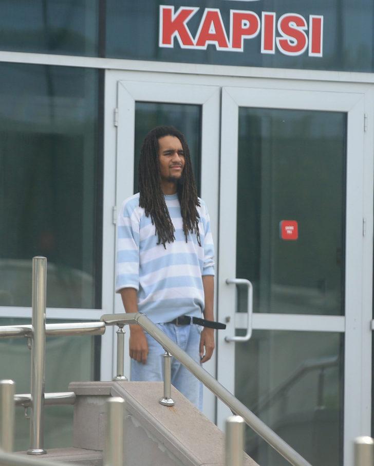 Türkiye'ye yasa dışı yollardan giren İngiliz vatandaşı sınır dışı edildi G3