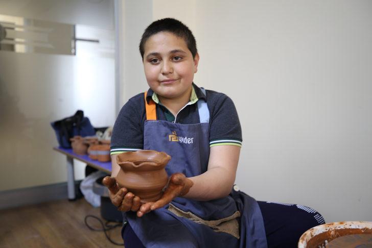 Nevşehir'de "özel insanlar" mesleki eğitim alıyor G3